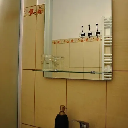 Casa Lys בית הארחה *